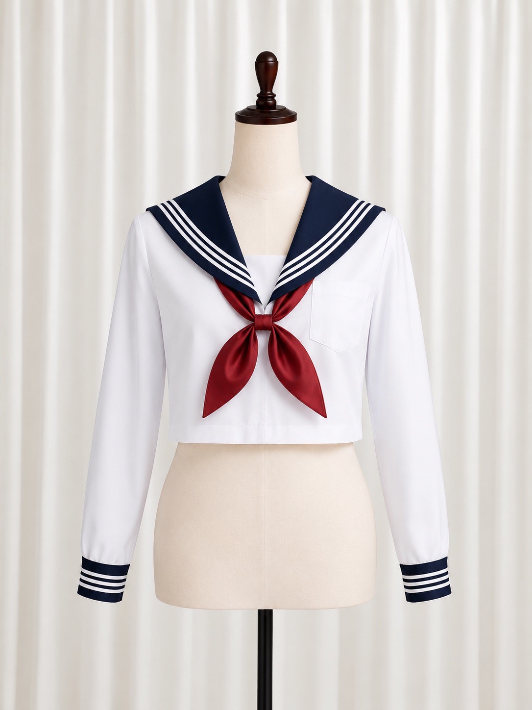 三角タイセーラー服